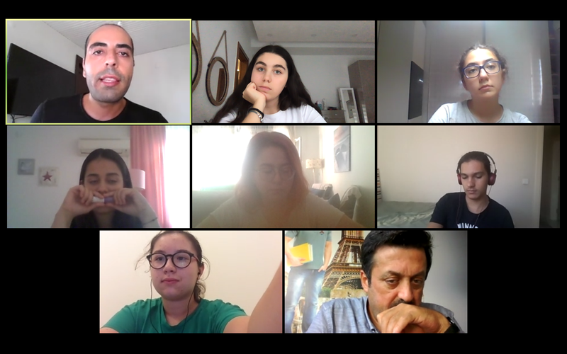 A photo from our meeting today where we discussed our project😊