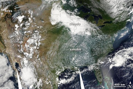 Smoke from Western wildfires covered much of the United States on August 4, 2007 ( NASA image by Holli Riebeek and MODIS rapid response)