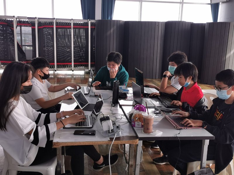 TEAMWORK MAKE DREAMWORK