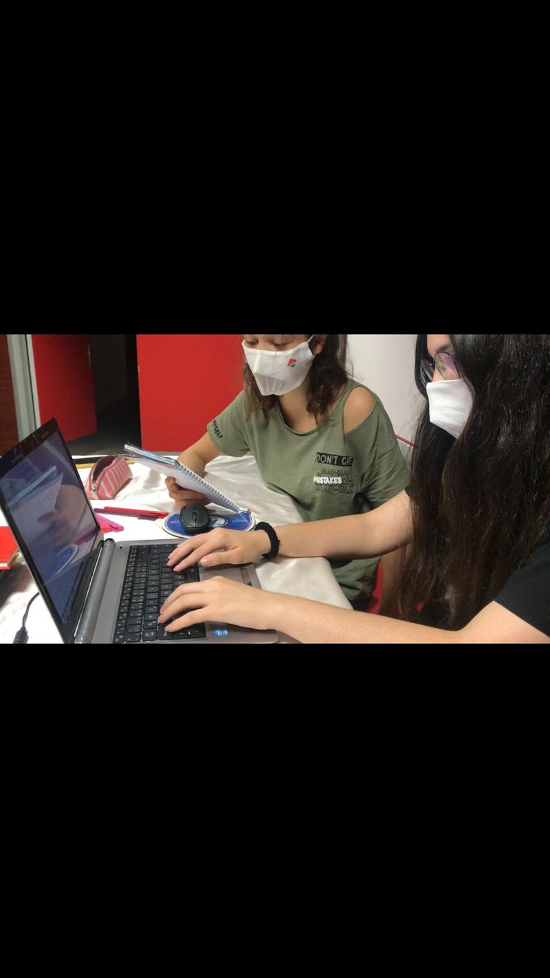 Why are we that serious while working??😂